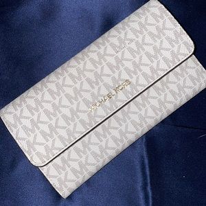 Michael Kors Wallet Vanilla